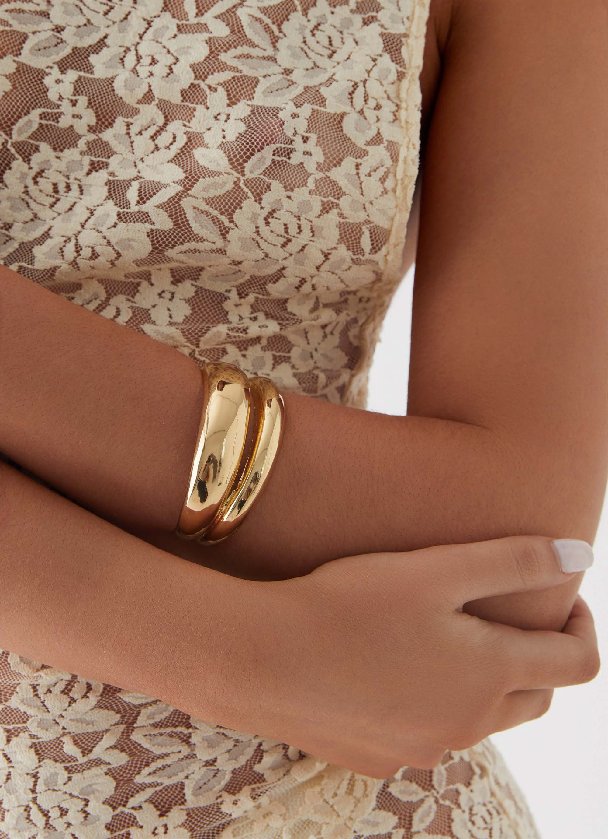 Kirstin Chunky Bracelet - Gold - Image 4