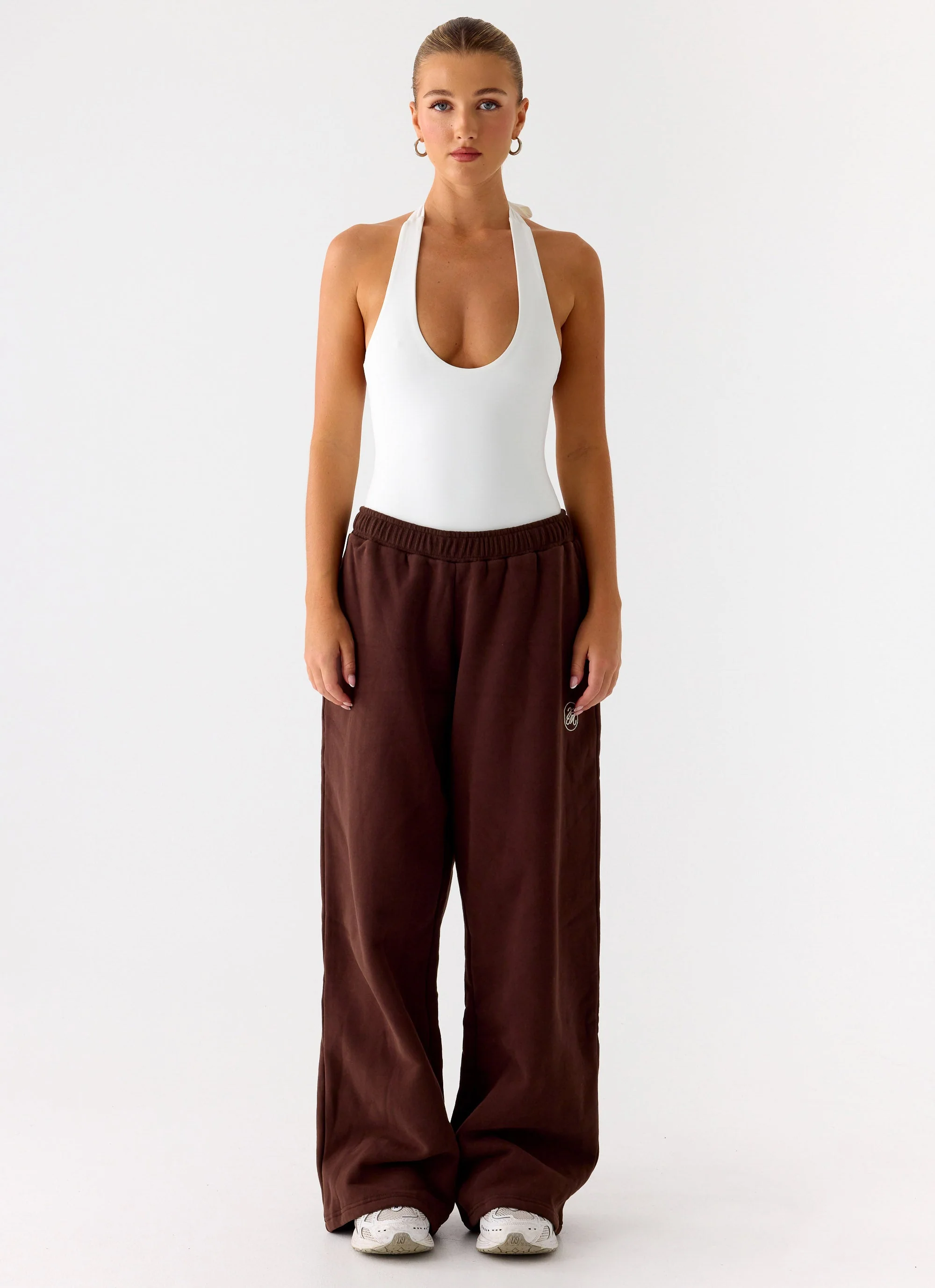 Signature Low Rise Sweatpants - Chocolate - Image 4