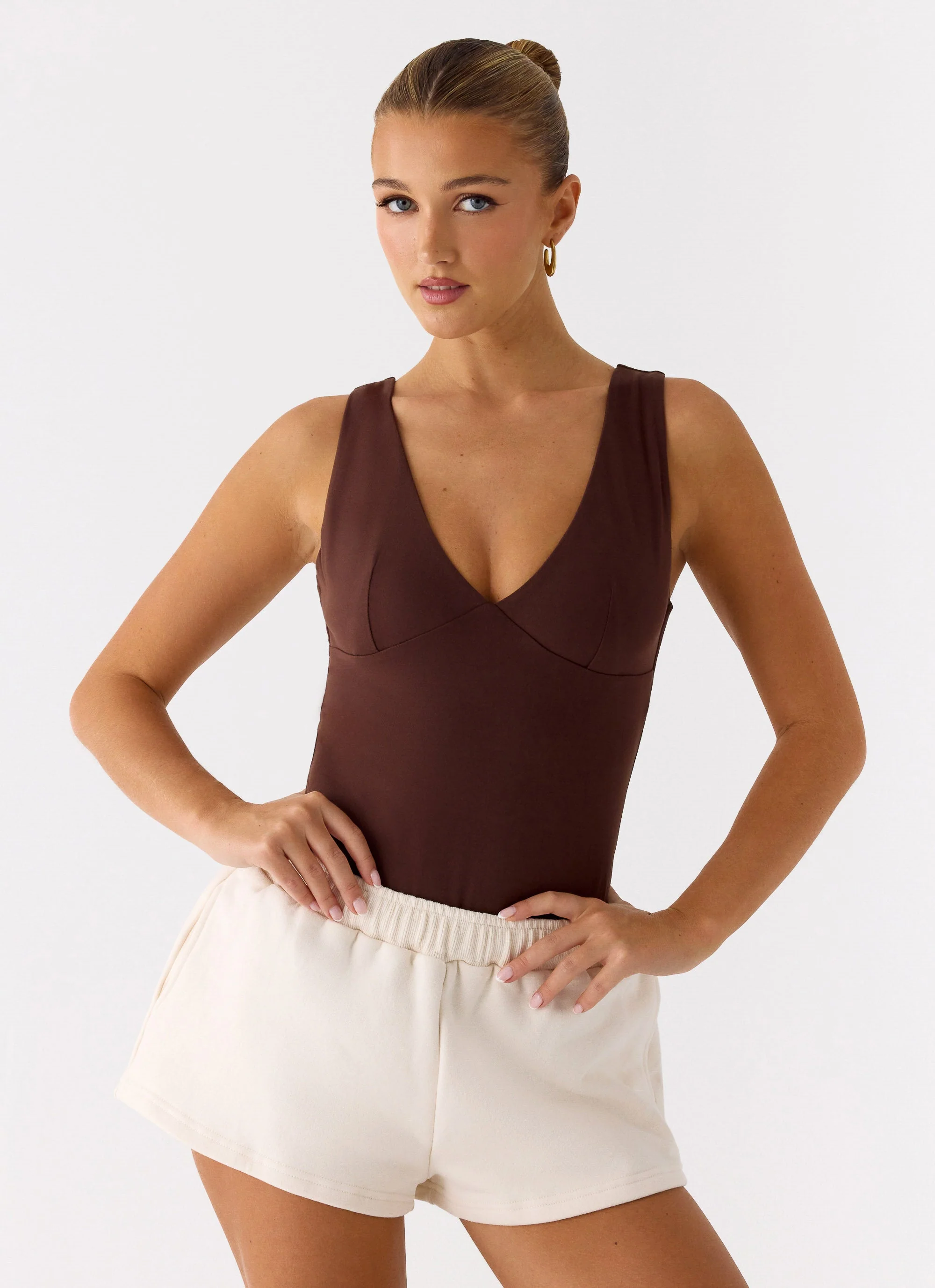 Signature Low Rise Sweatshorts - Cream - Image 6