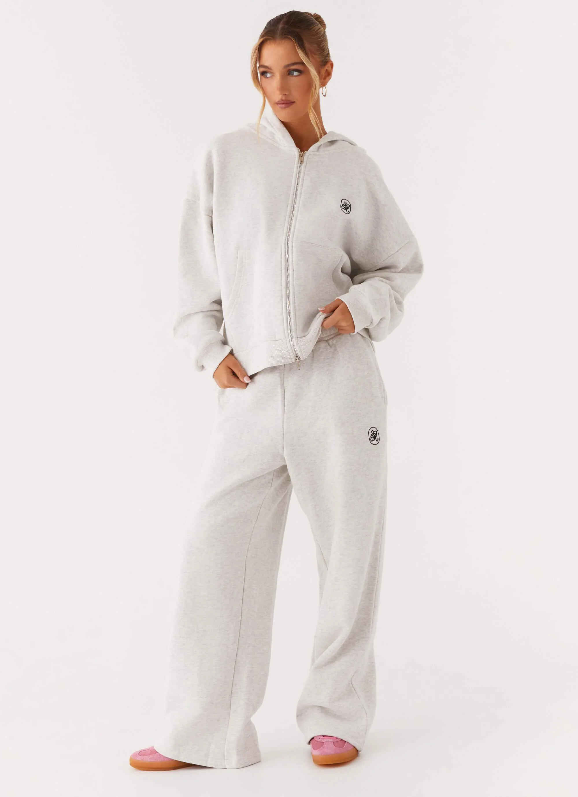 Signature Sweatpants - Grey - Image 7